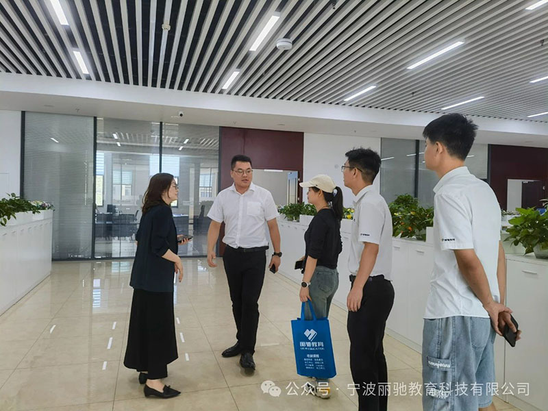 热烈祝贺丽驰教育与兆盈医疗器械成功建立校企合作关系！